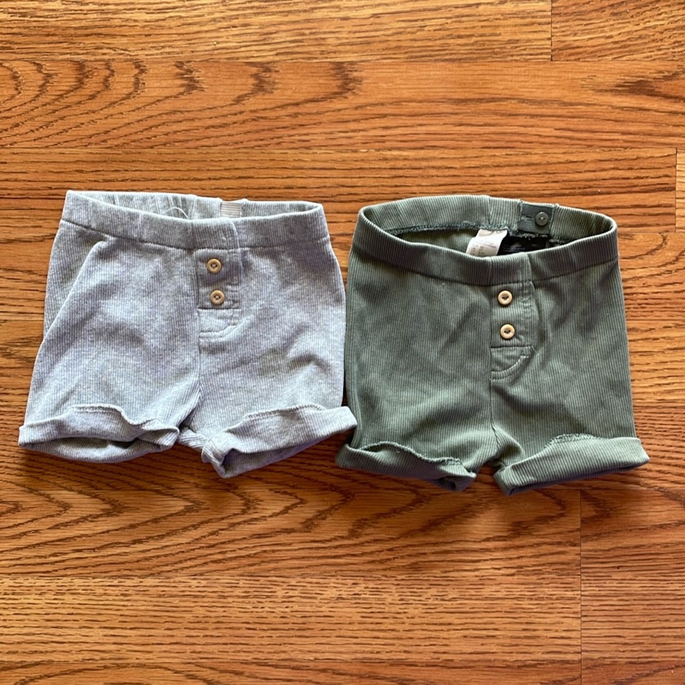 H&M cotton shorts 2 for 1 - 2t - gently used